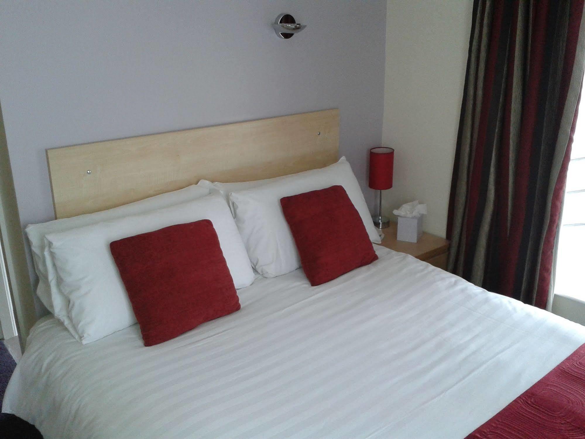 Waterfront Hotel Brighouse Zewnętrze zdjęcie