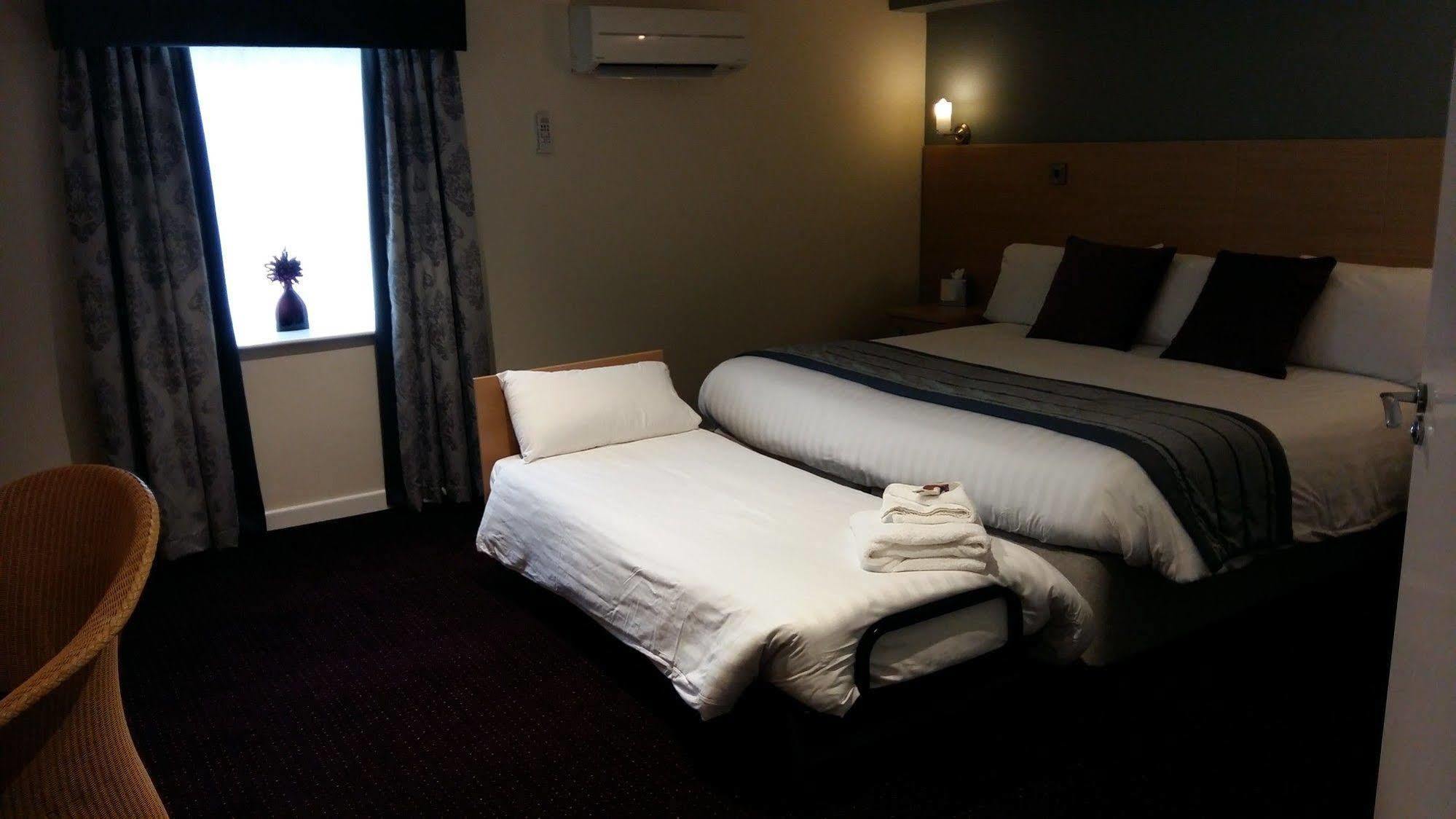 Waterfront Hotel Brighouse Zewnętrze zdjęcie